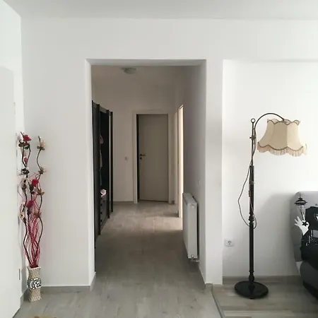 Apartament Boboia Брашов